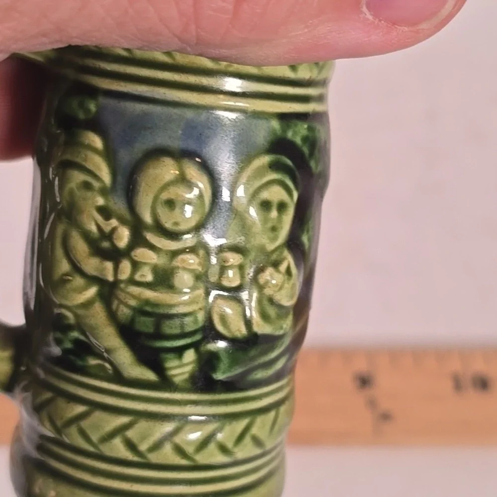 Antique Japan Green Beer Stein‎ Salt and Pepper Shaker Set 1950's
